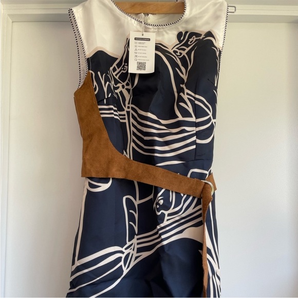 New White and Navy Horse-Belt -accent Midi dress | size S - Picture 3 of 8